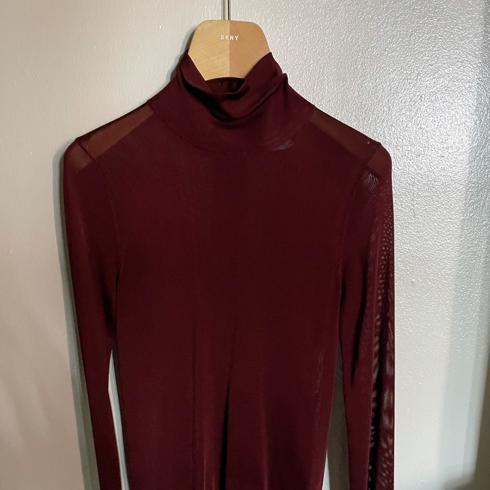 DKNP P Burgundy top